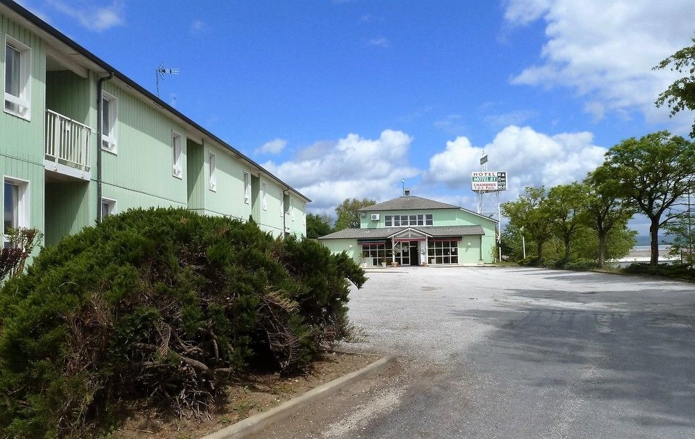 קסטרה Le 81 Hotel מראה חיצוני תמונה