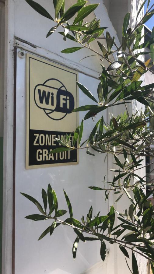 קסטרה Le 81 Hotel מראה חיצוני תמונה